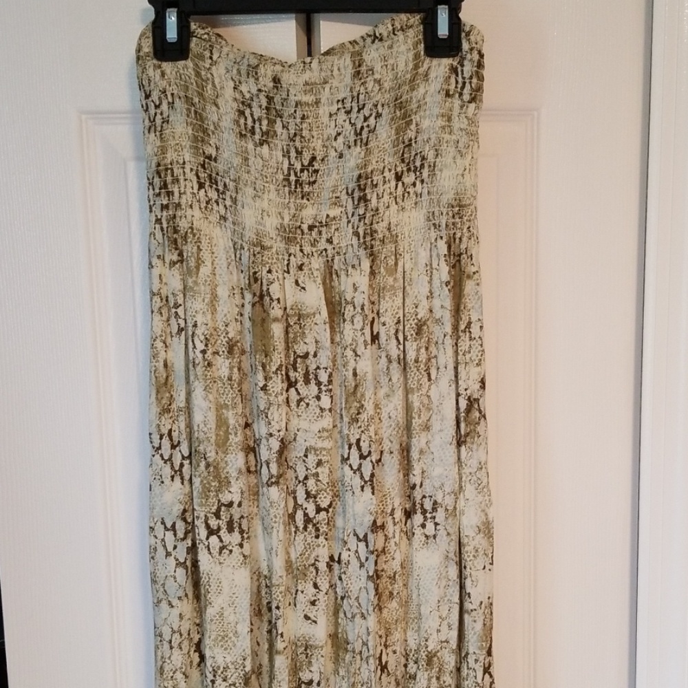 Green maxi dress